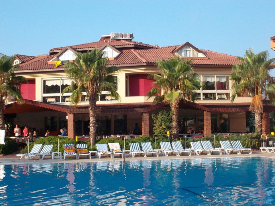 Blick zum Resteraunt Hotel Orfeus Park