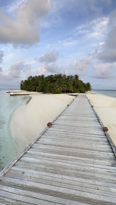 Strand Vilamendhoo Island Resort & Spa