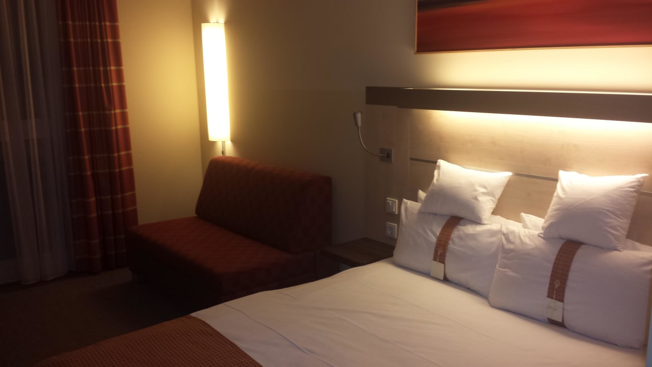 Room's furniture Holiday Inn Express Nürnberg - Schwabach