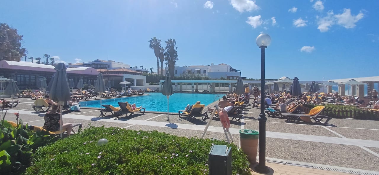 Pool Annabelle Beach Resort