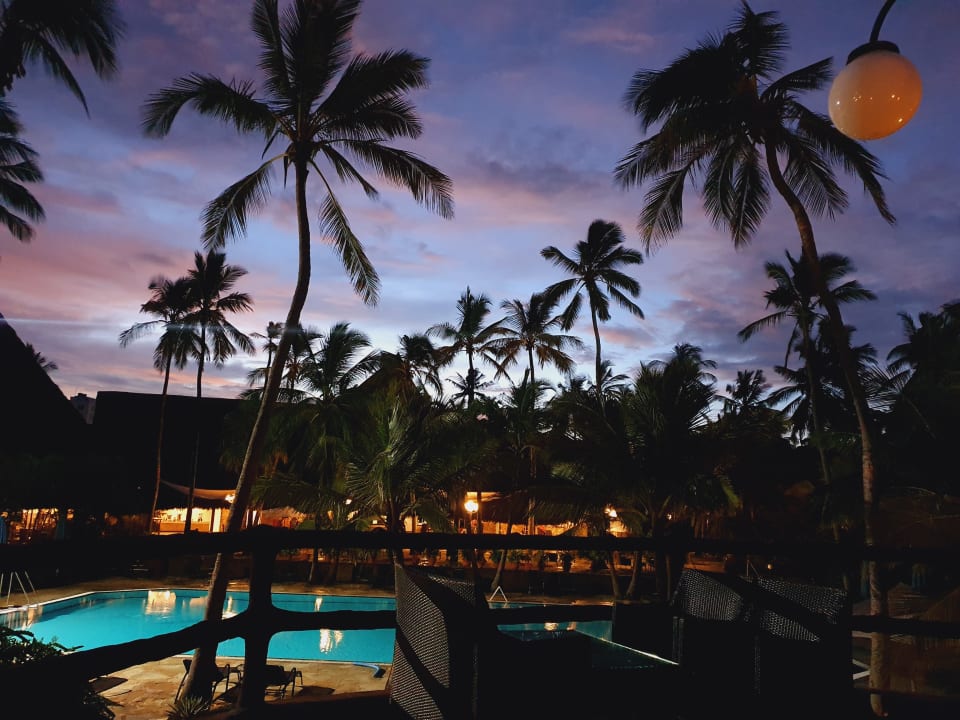 Gartenanlage Bahari Beach Hotel