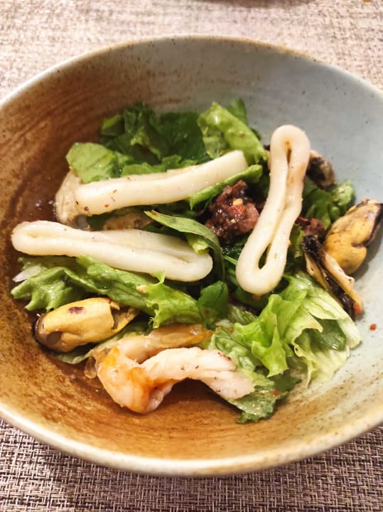 Gastro Acanthus Cennet Barut Collection