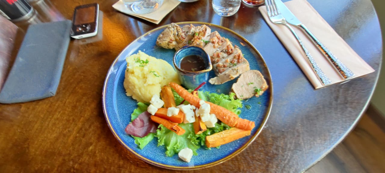 Gastro Basalt Hotel