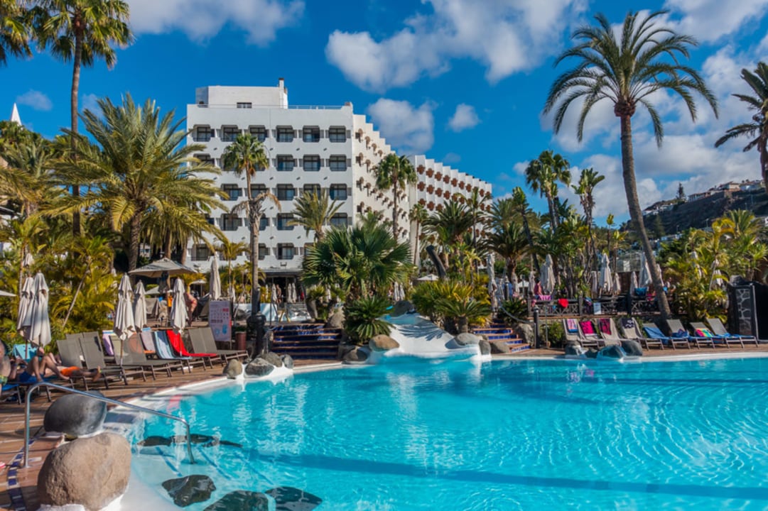 Pool Corallium Beach by Lopesan Hotels - Adults only