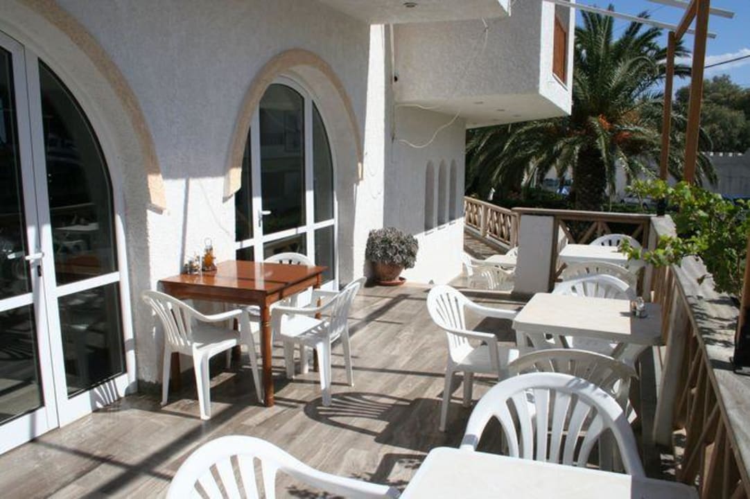 Außenterrasse Hotel Little Inn