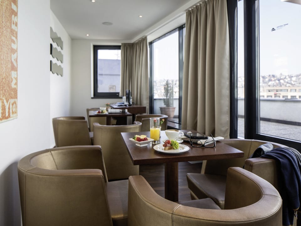 Executive Lounge Business Corner AC Hotel by Marriott Bratislava Old Town
