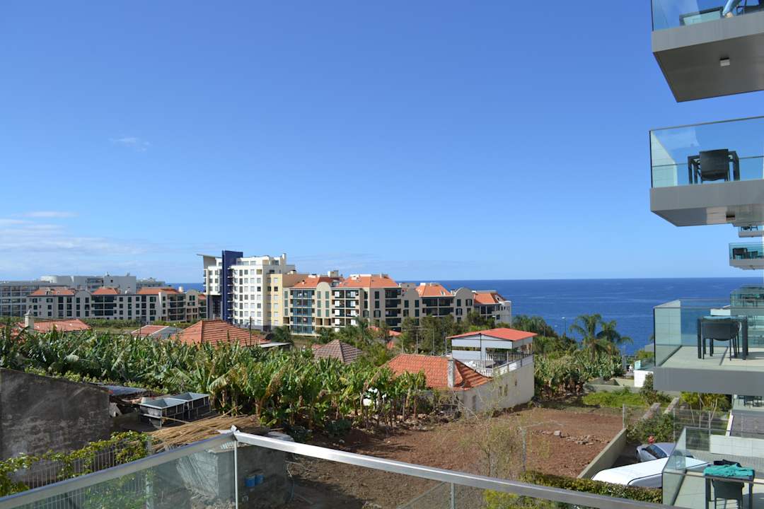 Seitlicher Blick vom Balkon Hotel Golden Residence