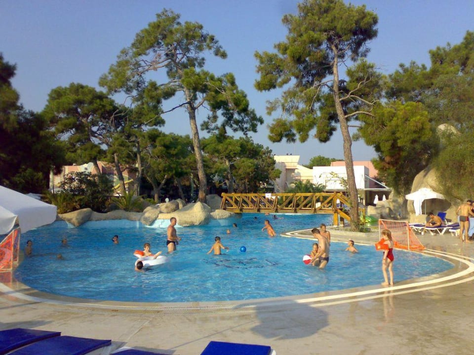 Seitenarm des Pools Blue Waters Club