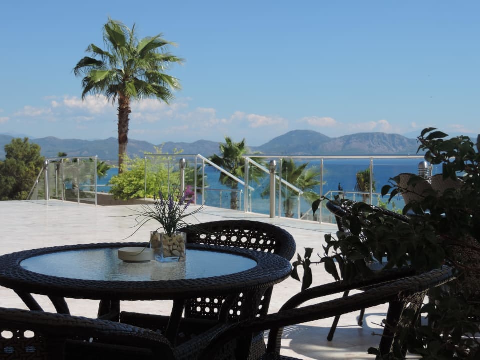 Blick von der Terrasse der Bar TUI BLUE Seno - Adults Only
