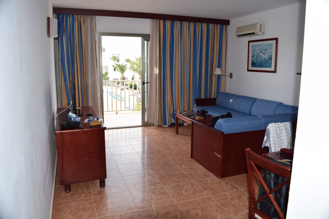 Zimmer Wohnbereich (Zimmer F203) Hotel Floresta