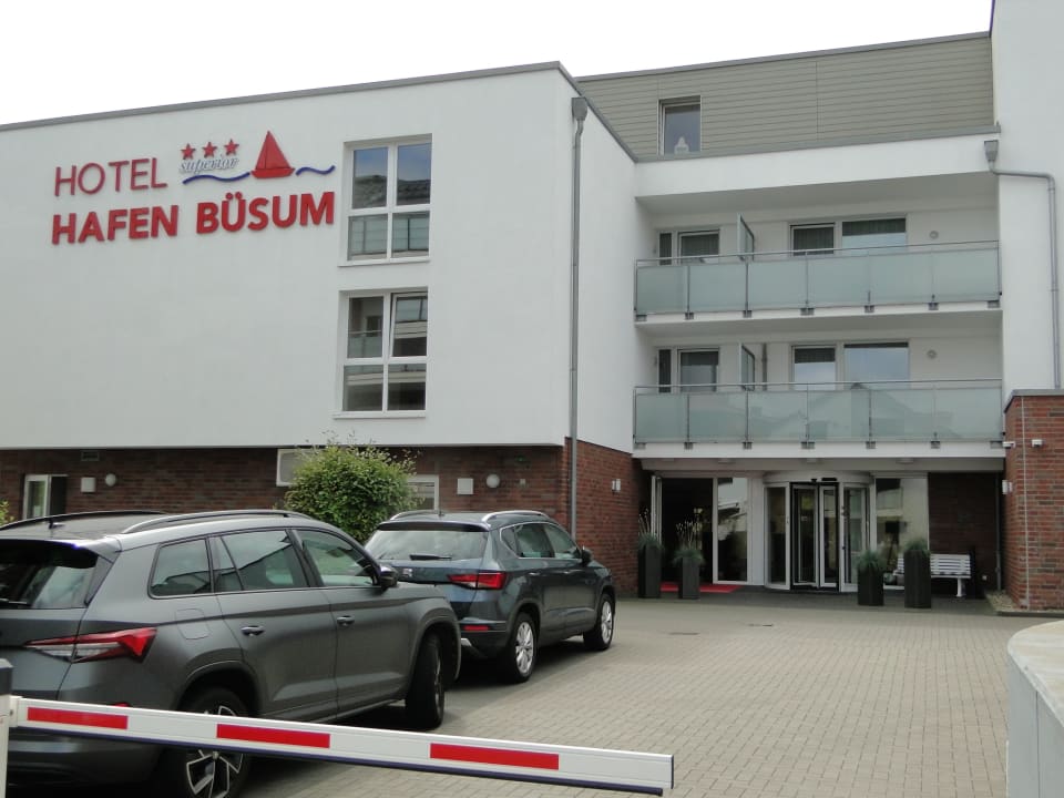 Außenansicht Hotel Hafen Büsum
