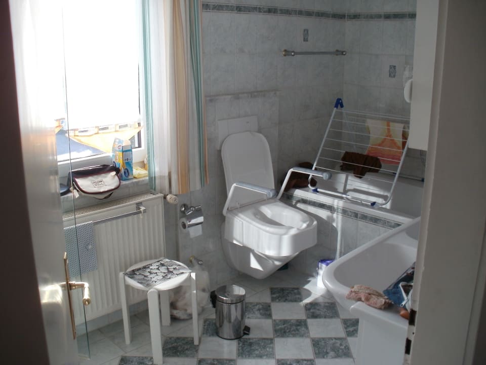 Bad (Toilettensitzerhöhung gehört nicht dazu) Ferienwohnung Mayrhofer
