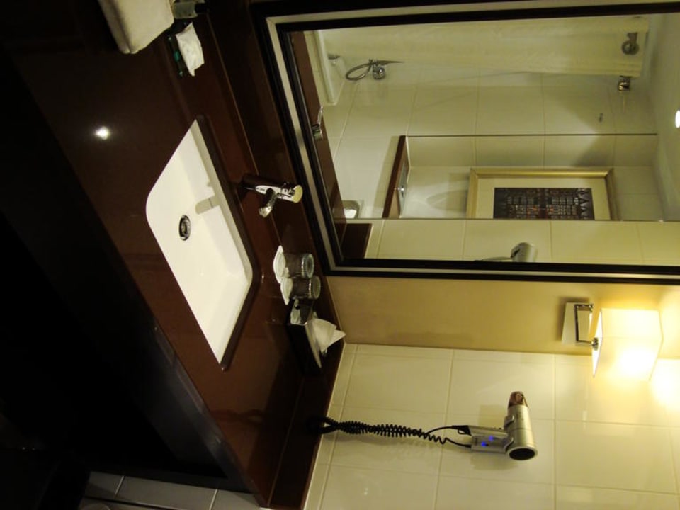 Bad zu Zimmer 640 Hotel Renaissance Amsterdam