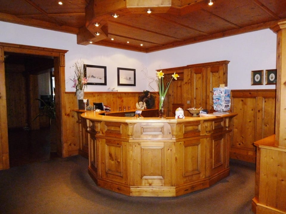 Lobby Alpines Gourmet Hotel Montanara