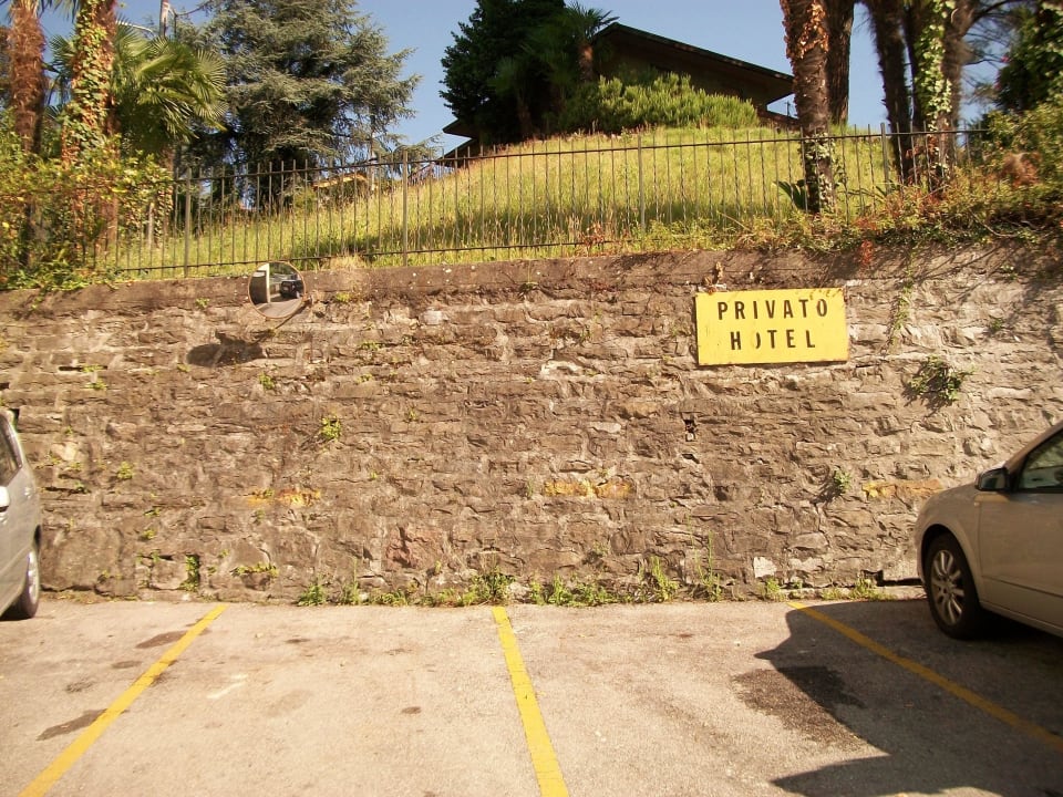 Hotelparkplatz Hotel Albergo Loveno