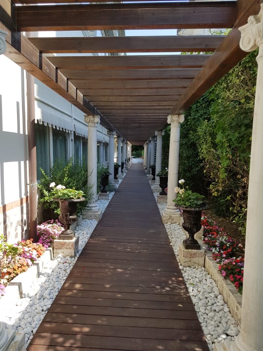 Gartenanlage Park Hotel Cellini