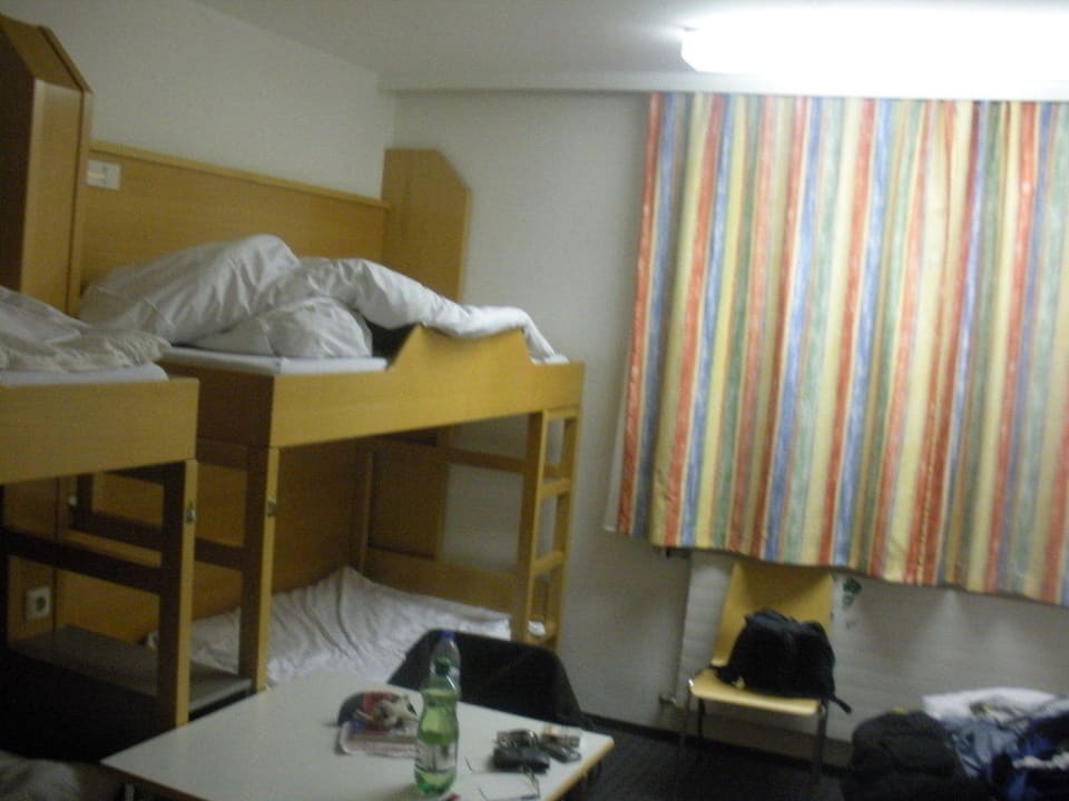 Zimmer 107 Jugendgästehaus/Youth Hostel Linz