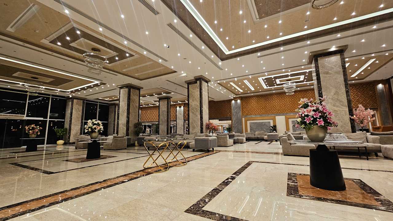 Lobby Rewaya Majestic Resort