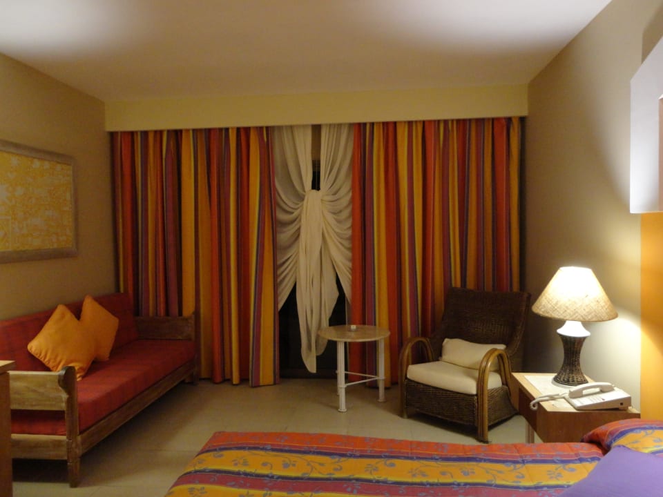  Zimmer Iberostar Waves Bahia