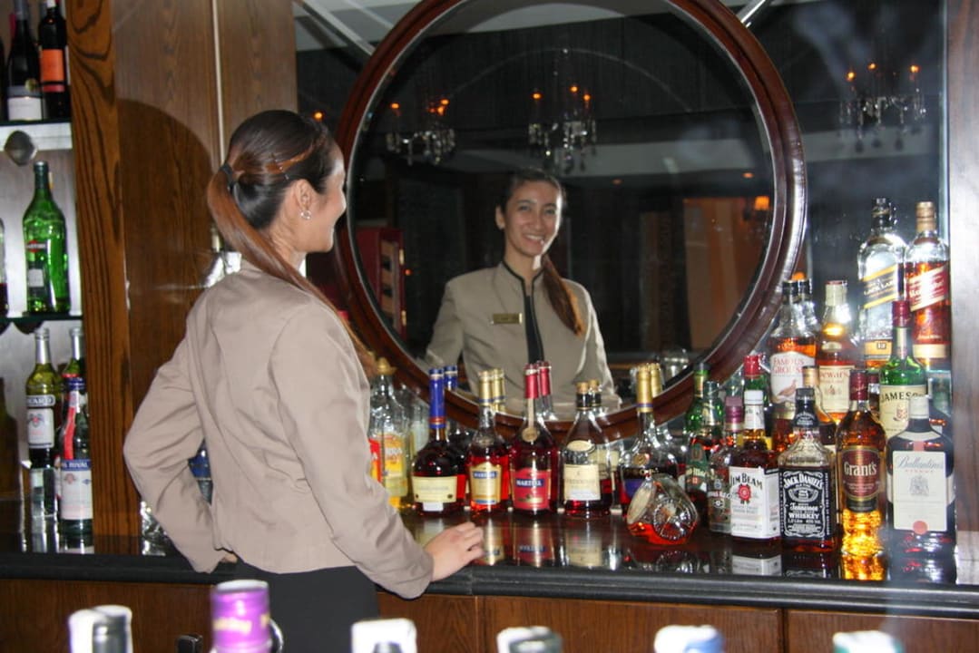 Niche Bar - nur für Raucher! Baron Resort