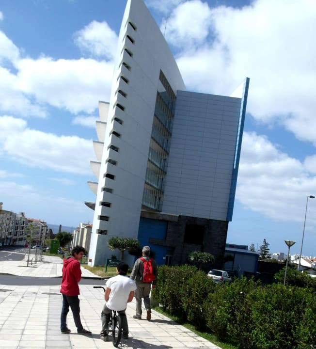 Hotel von der Seite The Lince Azores Great Hotel