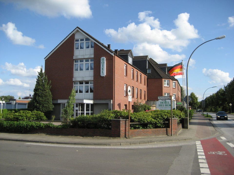 Von aussen Hotel Heuberg Garni