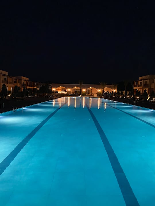 Pool Hotel Horizon Beach Resort