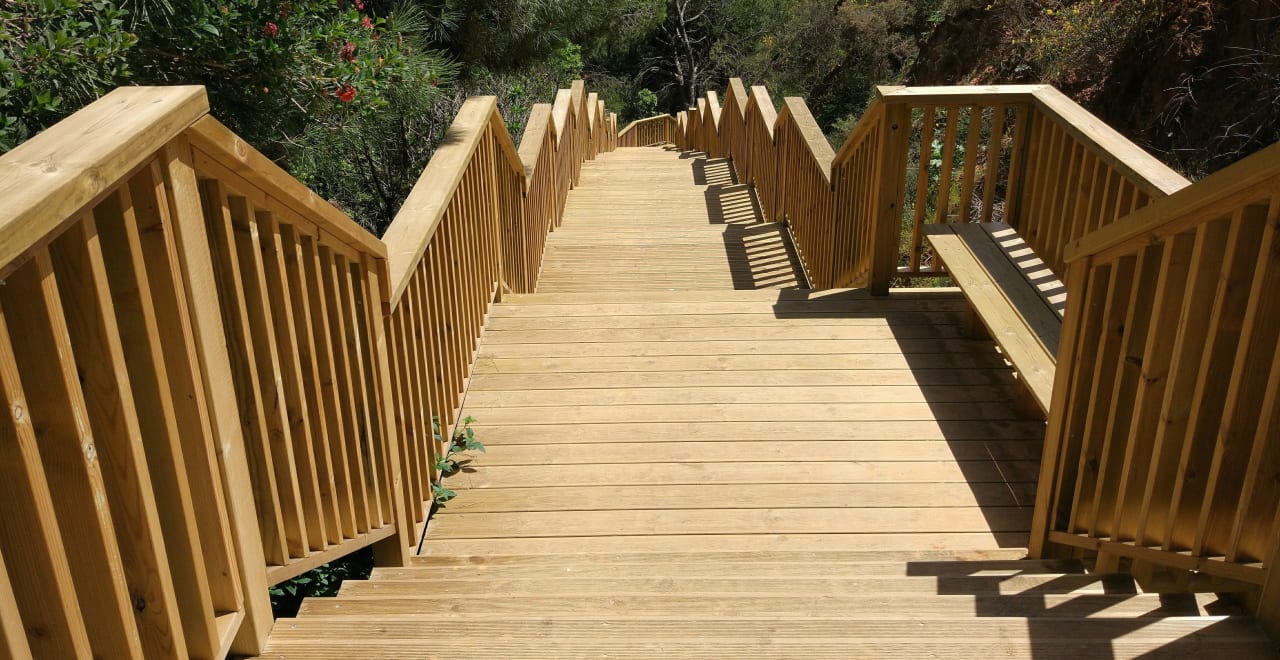 Treppe zum Strand PortoBay Falésia