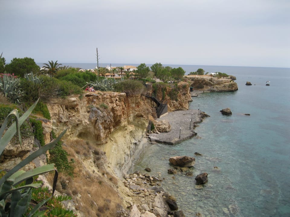 Территория отеля Knossos Royal