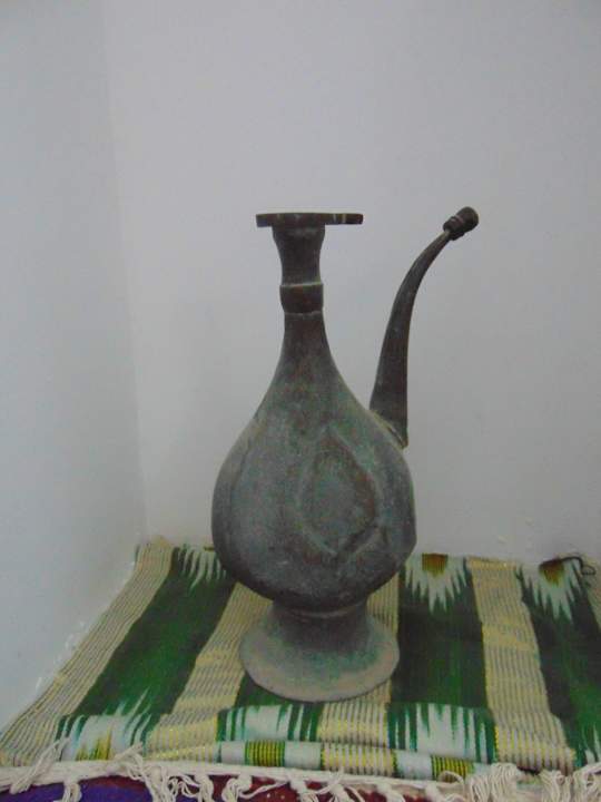 Zimmer Madrasah Polvon-Qori Boutique