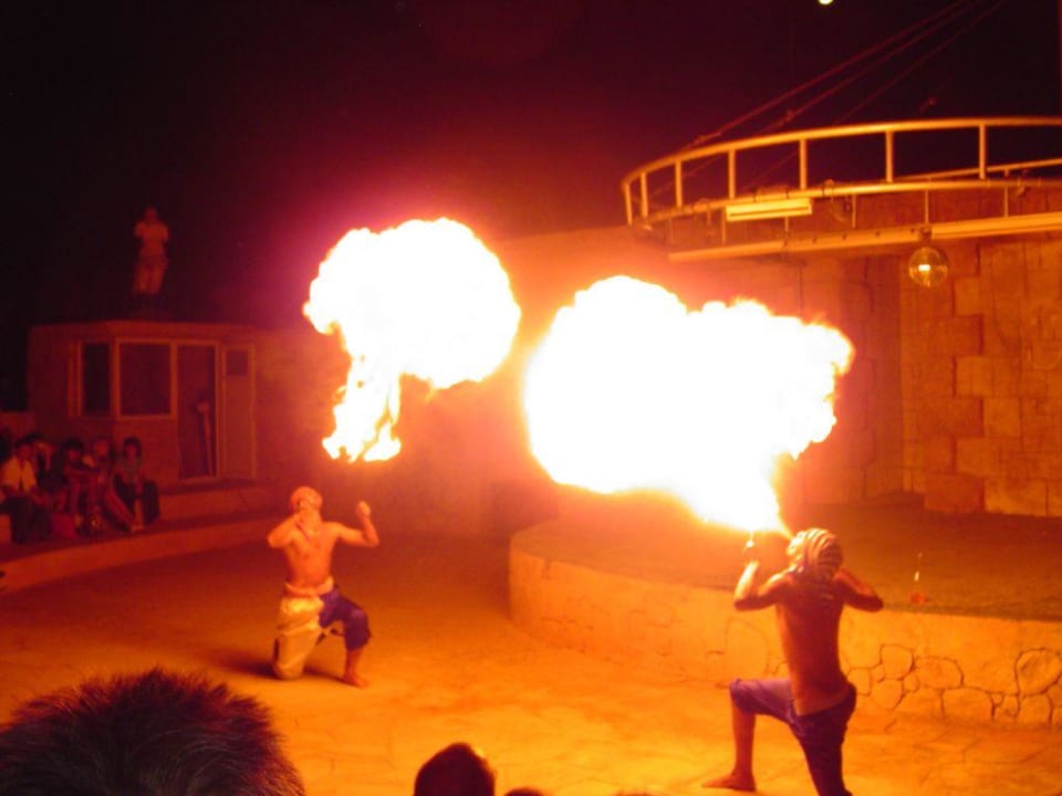 Die Show Hotel Asrin Beach