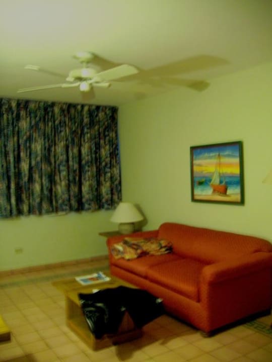 Couch im Wohnzimmer whala!boca chica