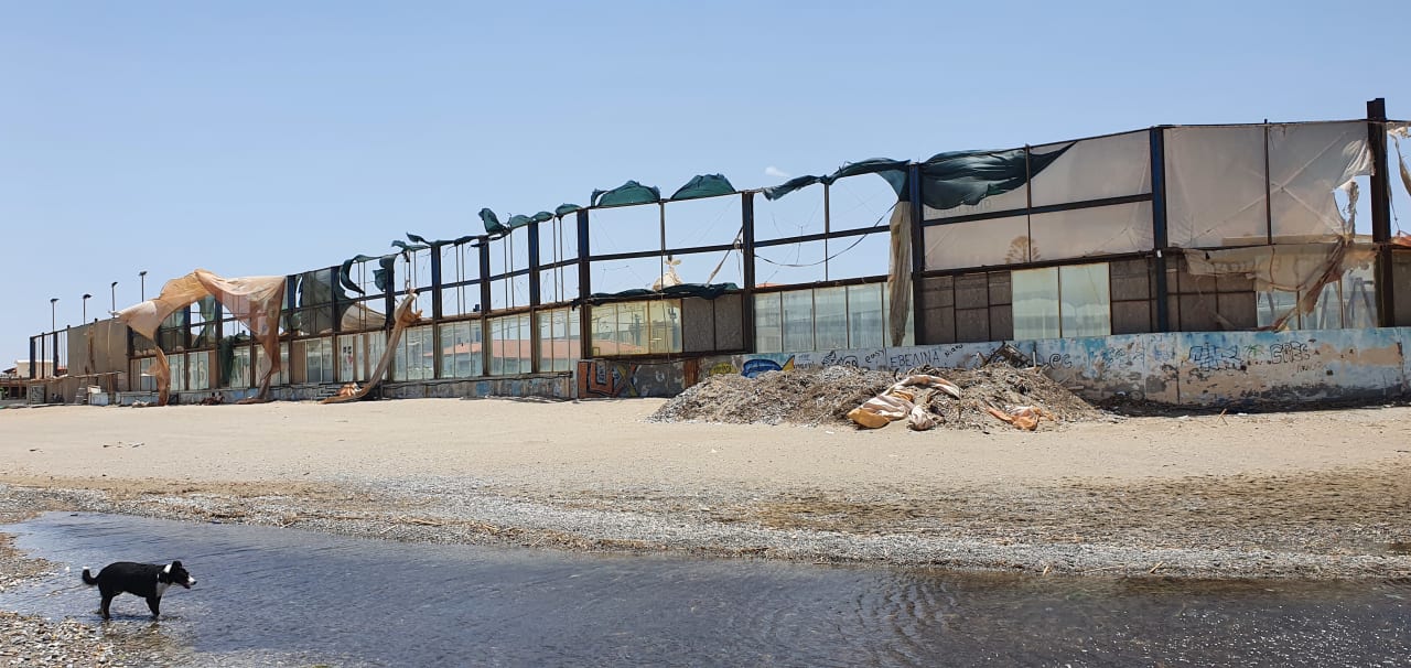 Strand Petousis Hotel & Suites