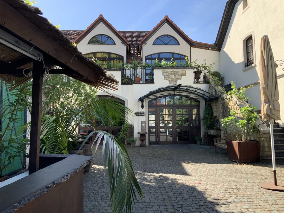 Außenansicht Landhotel Battenheimer Hof