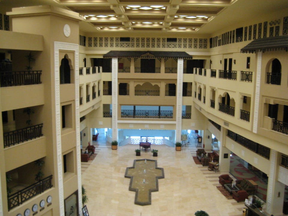 Blick auf die Lobby Steigenberger ALDAU Beach Hotel