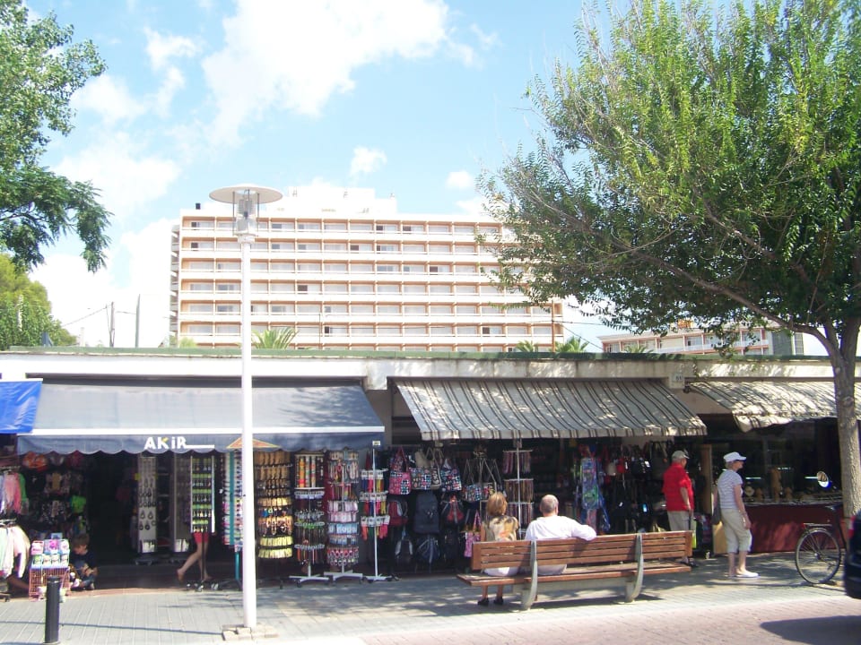 Bilck aufs Hotel vom Boulevard aus Valentin Reina Paguera