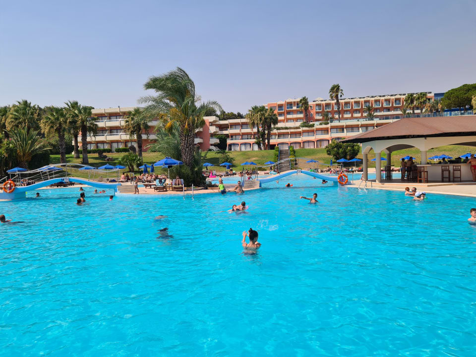 Pool Kresten Palace Hotel