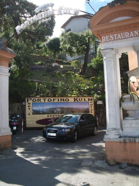Toreinfahrt Hotel Portofino Kulm