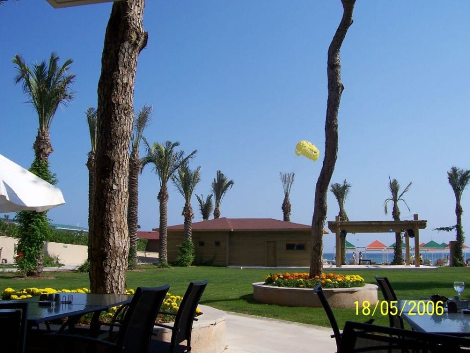 Weg zur Strandbar Papillon Ayscha