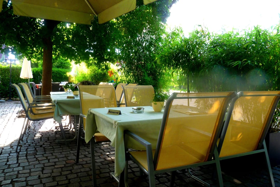 Gartenterrasse Hotel zum Kreuz