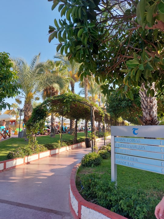 Gartenanlage Hotel Turan Prince