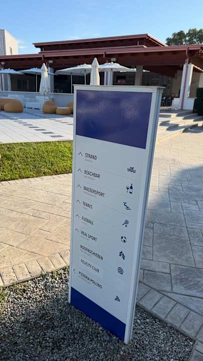 Außenansicht Maritim Resort Calabria