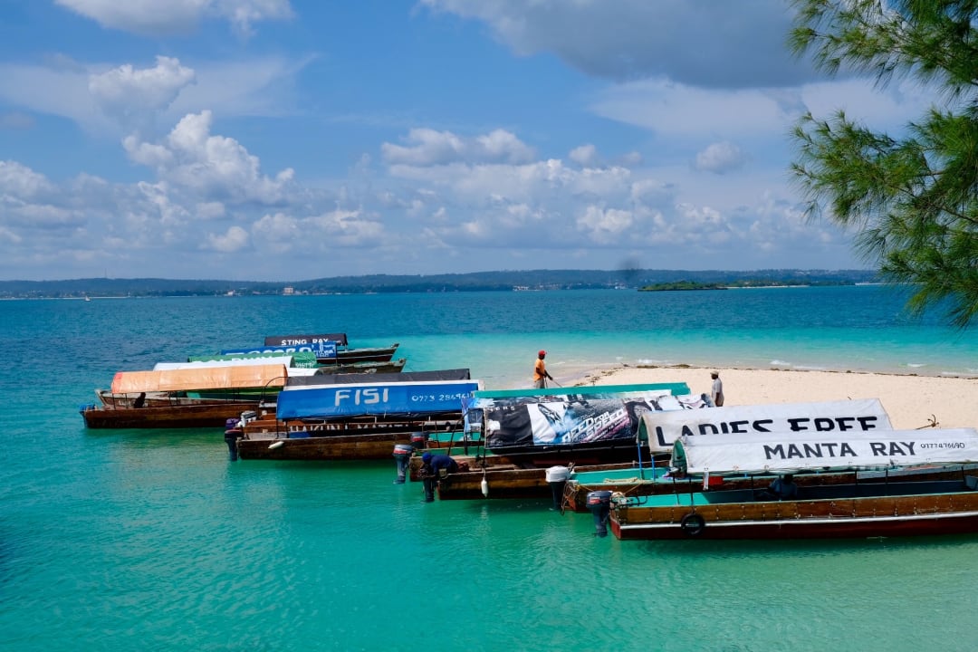 Strand Neptune Pwani Beach Resort & Spa
