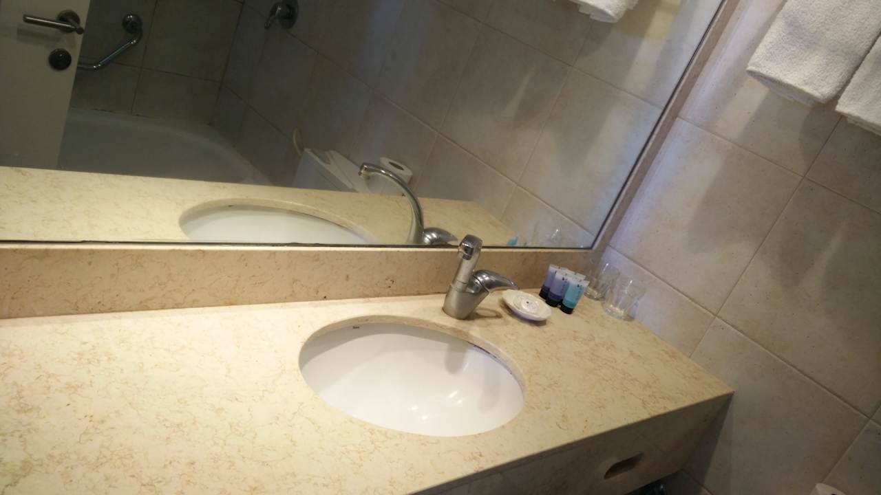 Zimmer Hotel Armon Yam