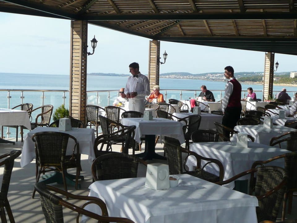 Außenterrasse Aska Hotel Just in Beach