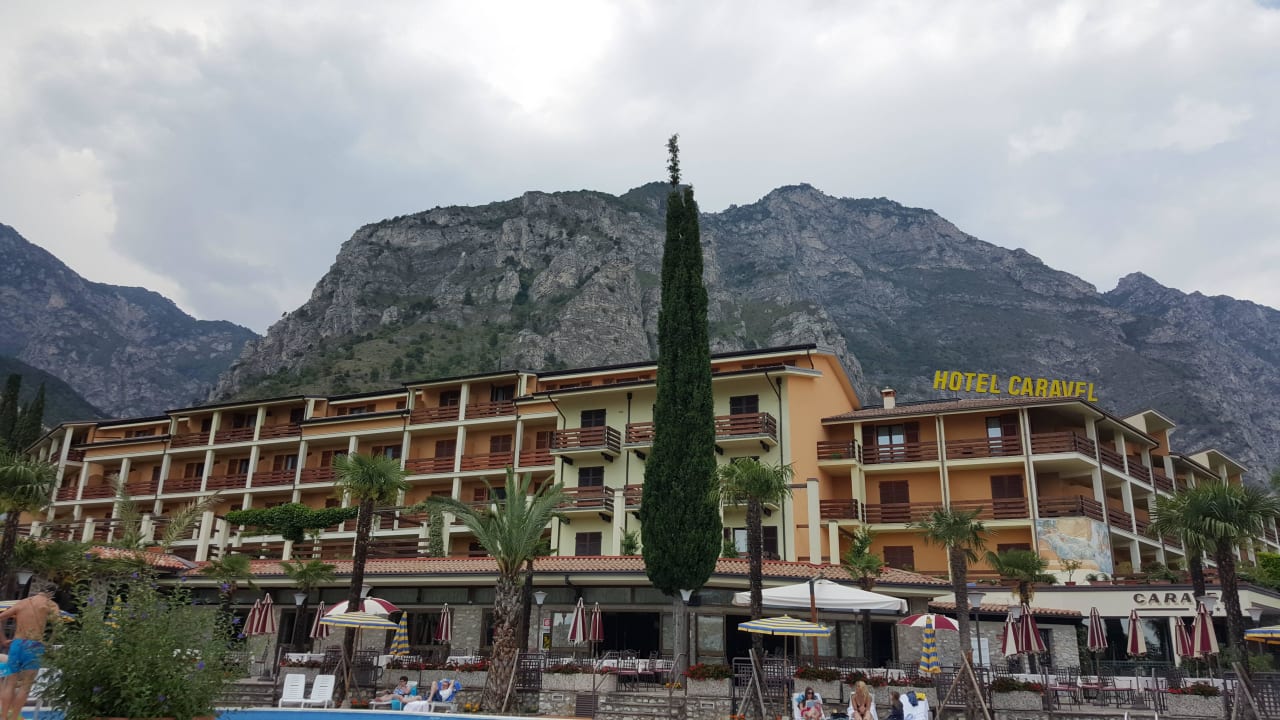 Außenansicht Hotel Caravel
