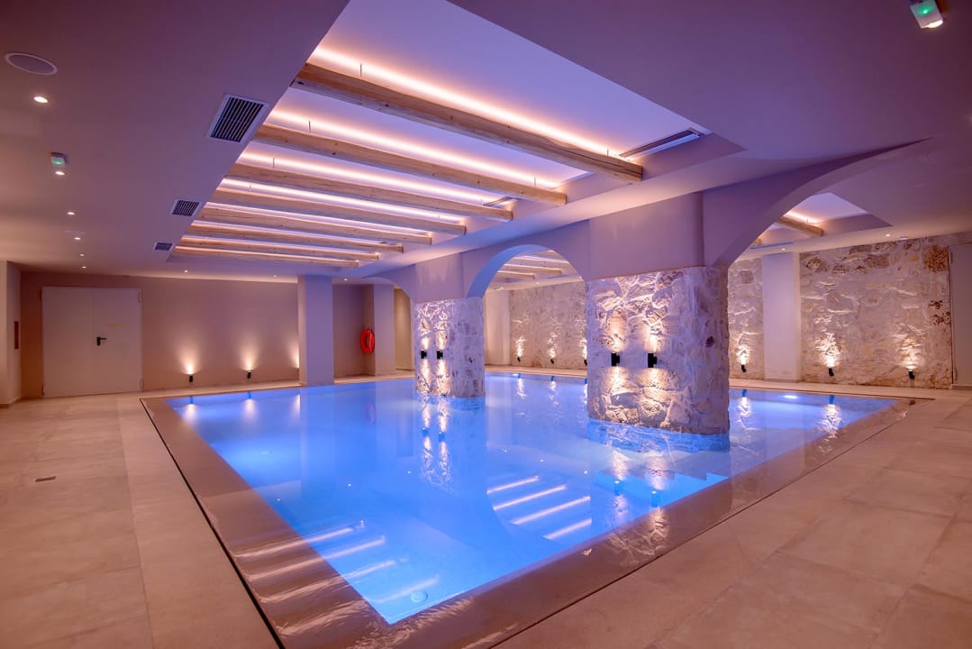 Pool Cook's Club Hersonissos