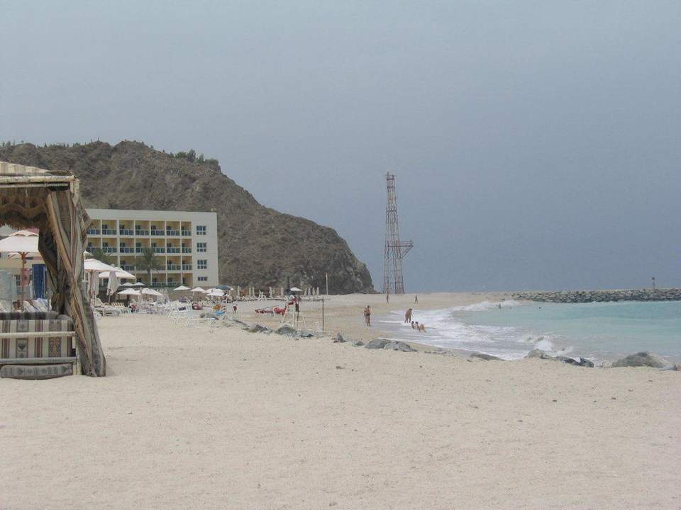 Eigener Hotel-Strand Radisson Blu Resort Fujairah