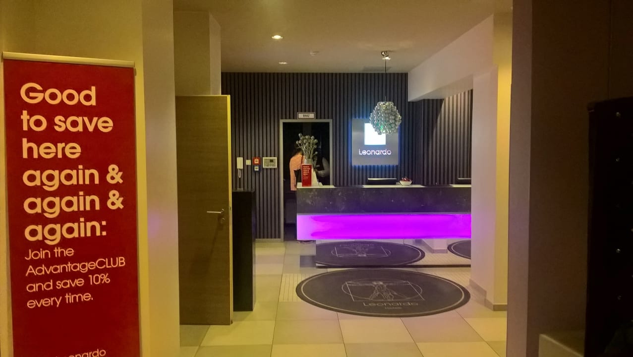 Lobby Leonardo Hotel Munich City Olympiapark