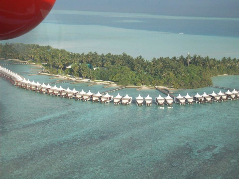 Anflug auf Hakura mit dem Wasserflugzeug Cinnamon Hakuraa Huraa Maldives